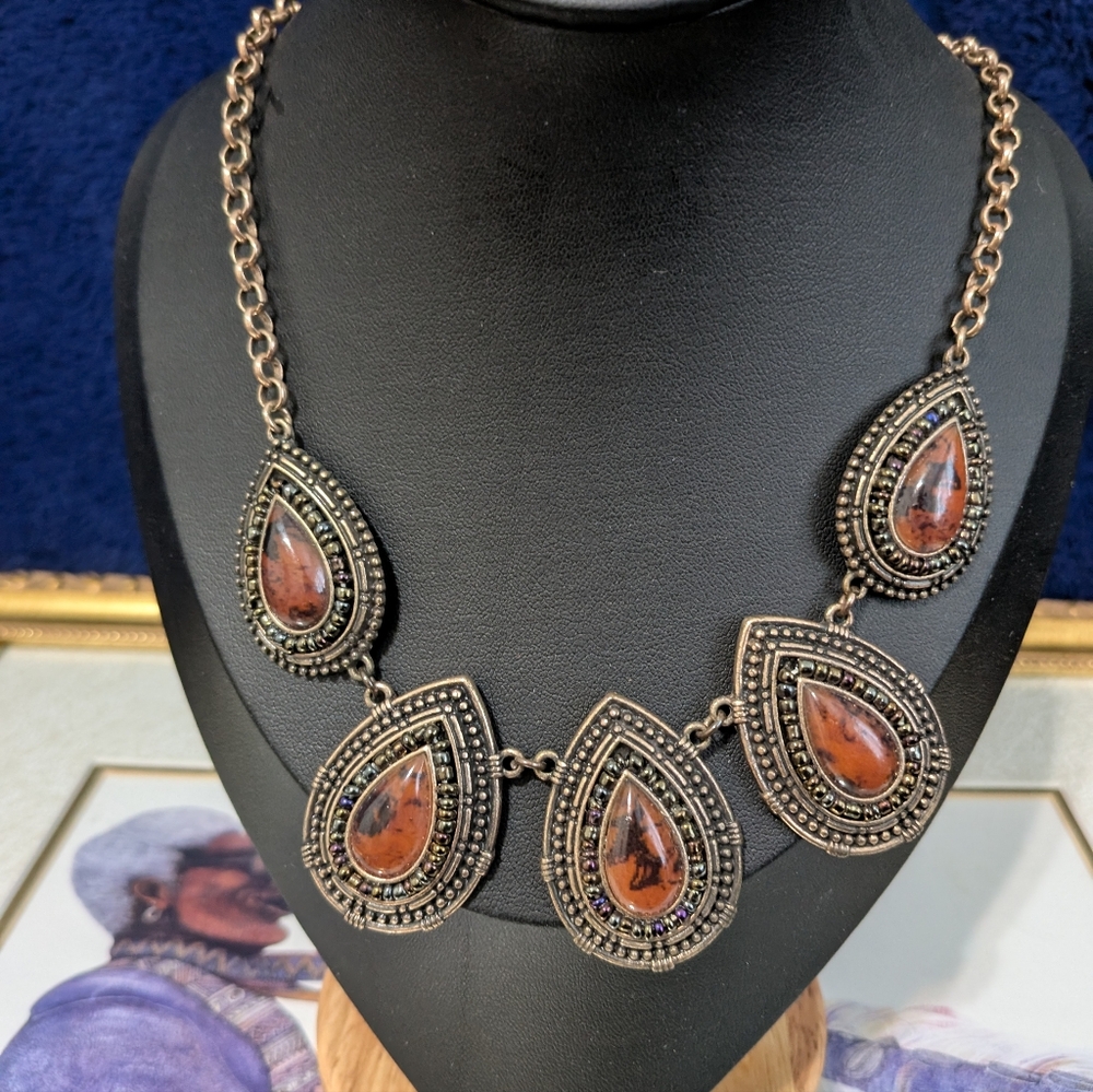 METAL WATER DROP GEMSTONE CHOKER NECKLACE